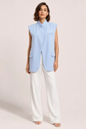 Veste femme bleue ciel sans manches structurée