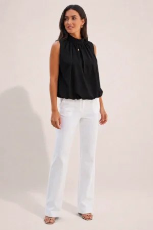Blouse noire sans manches avec dos nu