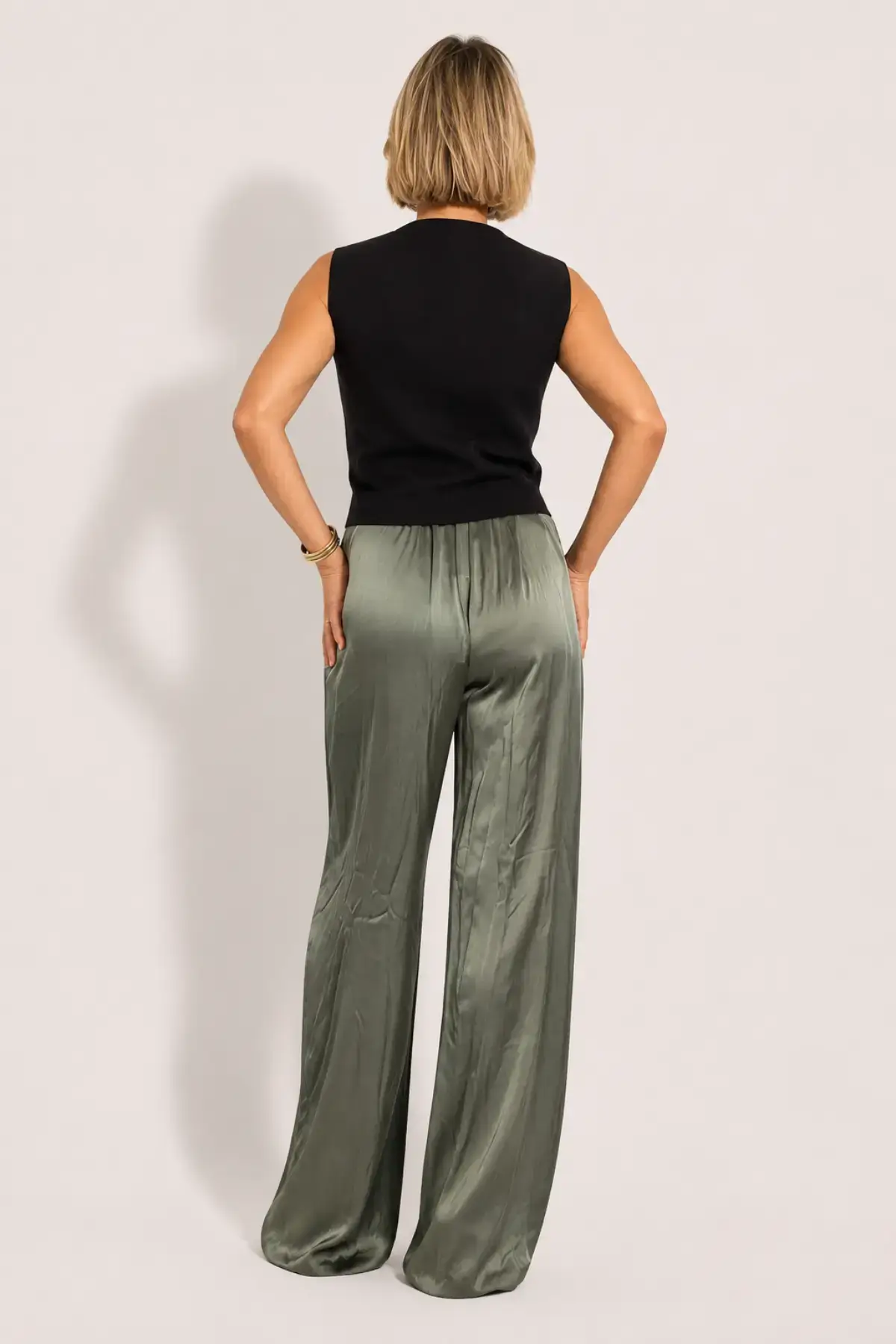Pantalon large satiné kaki – Image 2