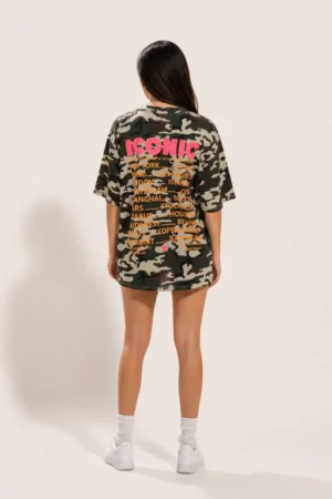 T-shirt camouflage beige avec imprimé Iconic
