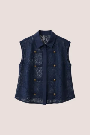 Chemisier bleu en dentelle sans manches style officier