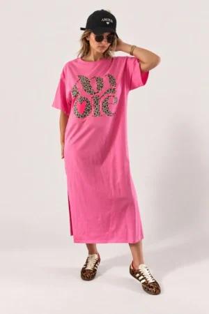 Robe longue rose AMORE léopard à contour fluo