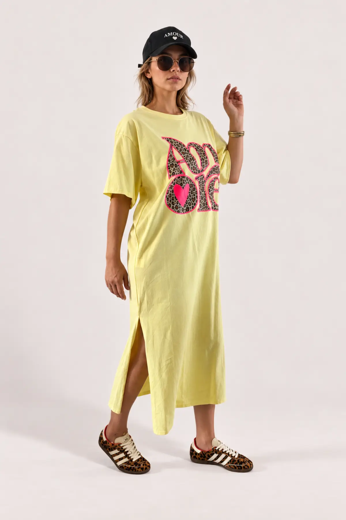 Robe longue jaune AMORE léopard à contour fluo – Image 2