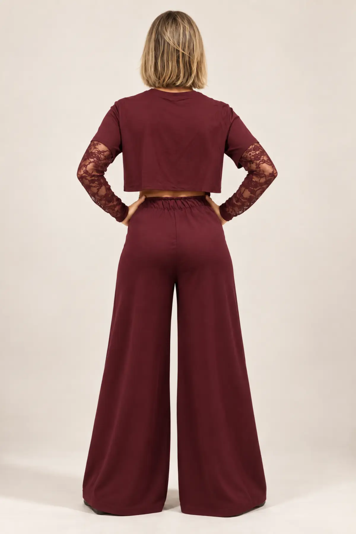 Pantalon large taille haute bordeaux style officier – Image 3